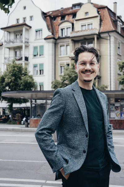 Portraitfoto von Nino Schiess, Notar